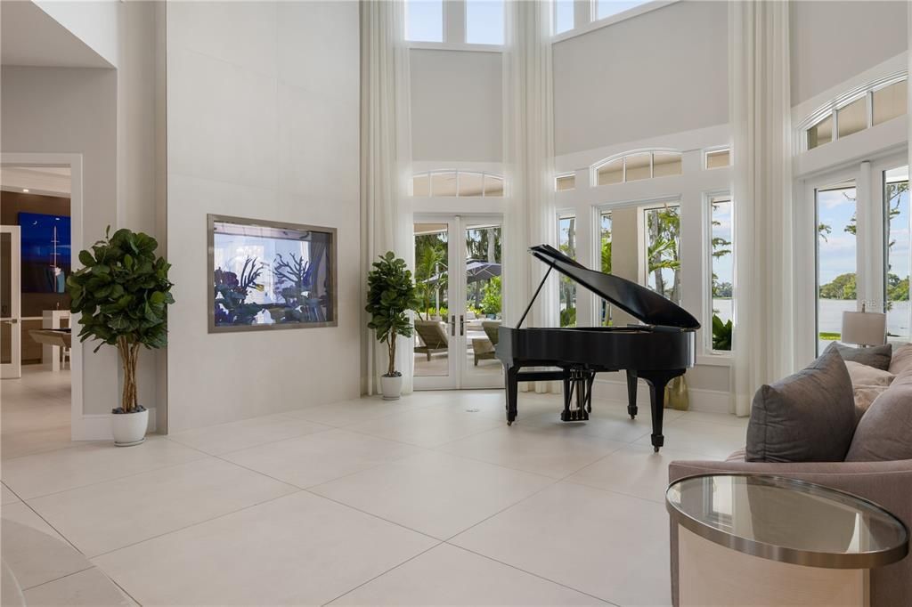 $10 Million Majestic Lakefront Mansion in Winter Park Offering Unmatched Luxury