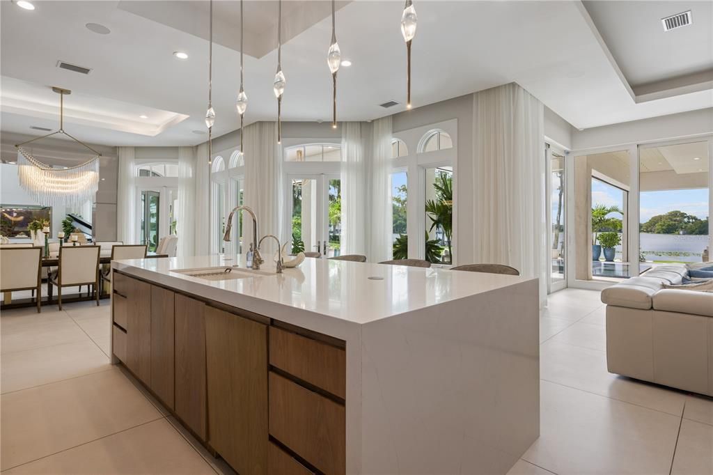 $10 Million Majestic Lakefront Mansion in Winter Park Offering Unmatched Luxury