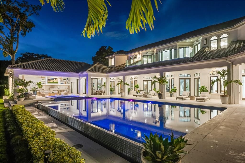 $10 Million Majestic Lakefront Mansion in Winter Park Offering Unmatched Luxury