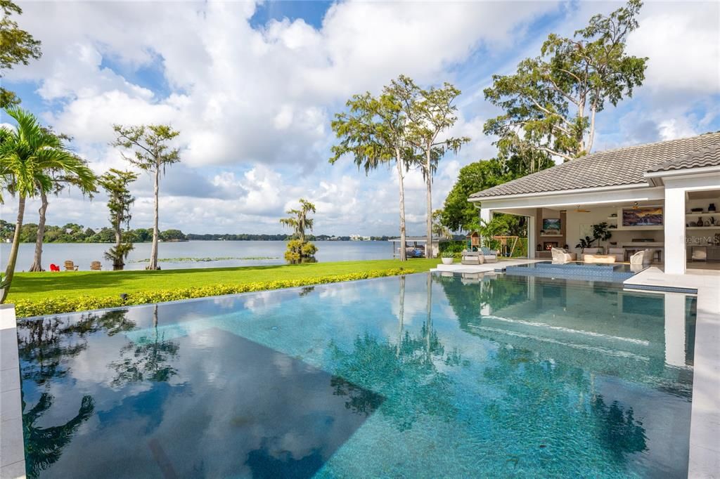 $10 Million Majestic Lakefront Mansion in Winter Park Offering Unmatched Luxury