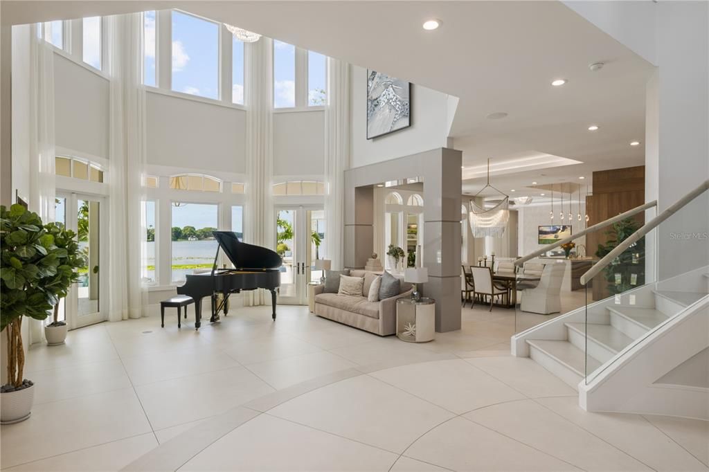 $10 Million Majestic Lakefront Mansion in Winter Park Offering Unmatched Luxury