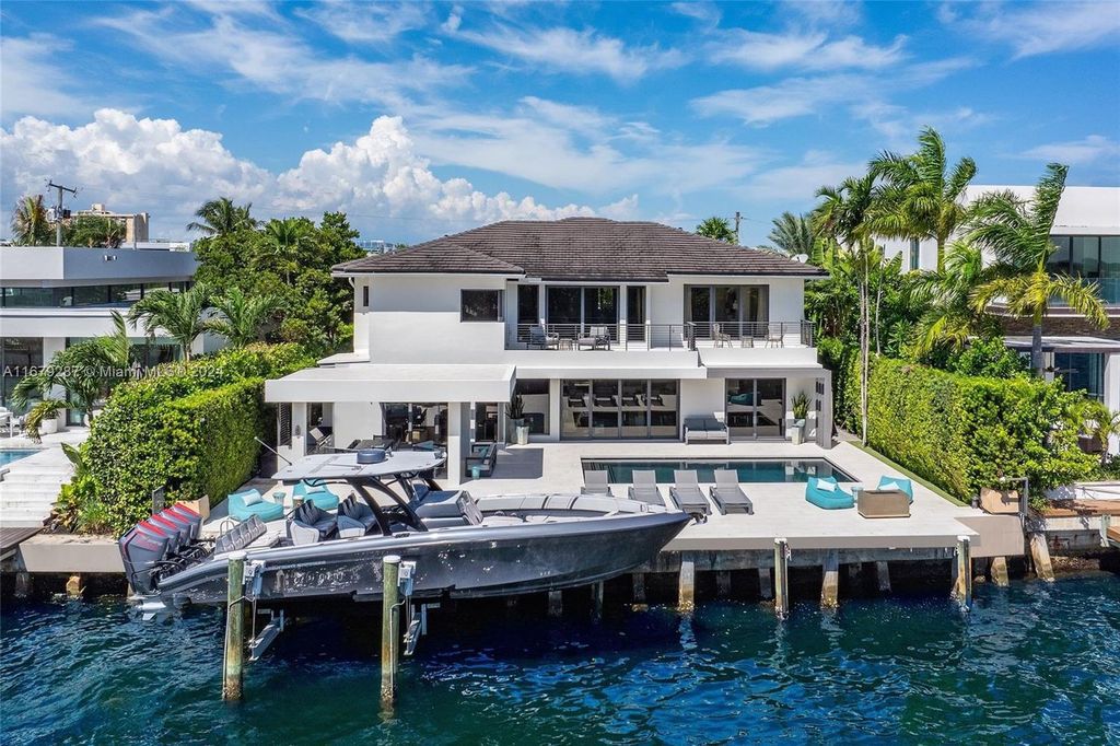 $10 Million North Miami Waterfront Estate with 6 Bedrooms and Luxury Finishes