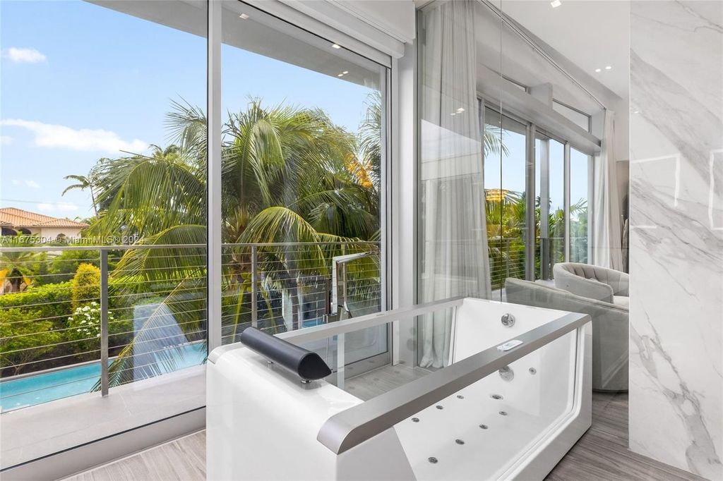 $11 Million Modern Luxury Estate Featuring Resort Style Amenities on Hibiscus Island Miami Beach