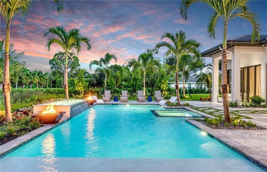 $17.5 Million Lakefront Estate in Naples Offering Unparalleled Craftsmanship