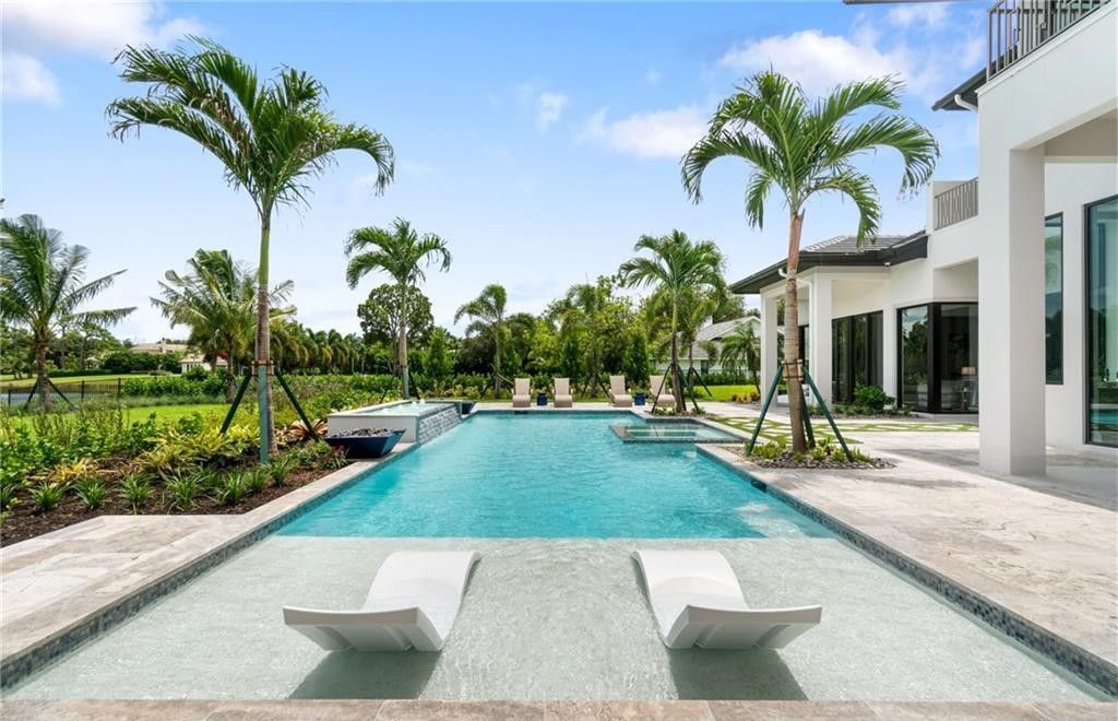 $17.5 Million Lakefront Estate in Naples Offering Unparalleled Craftsmanship