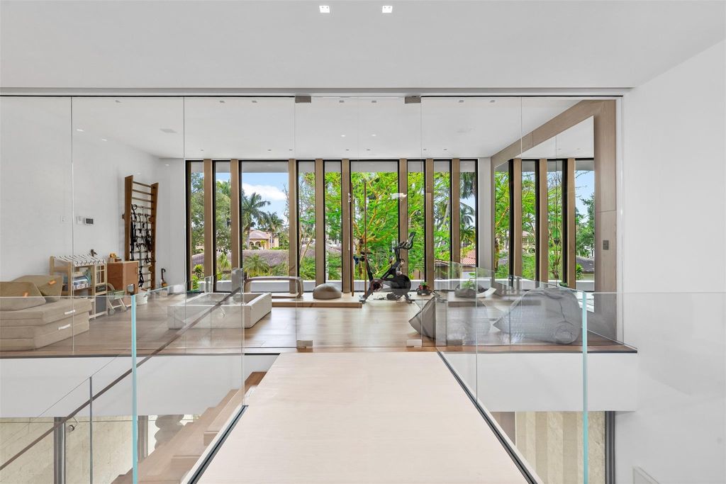 $21.9 Million Spectacular Home with Infinity Pool and Premium Finishes in Fort Lauderdale’s Exclusive Las Olas