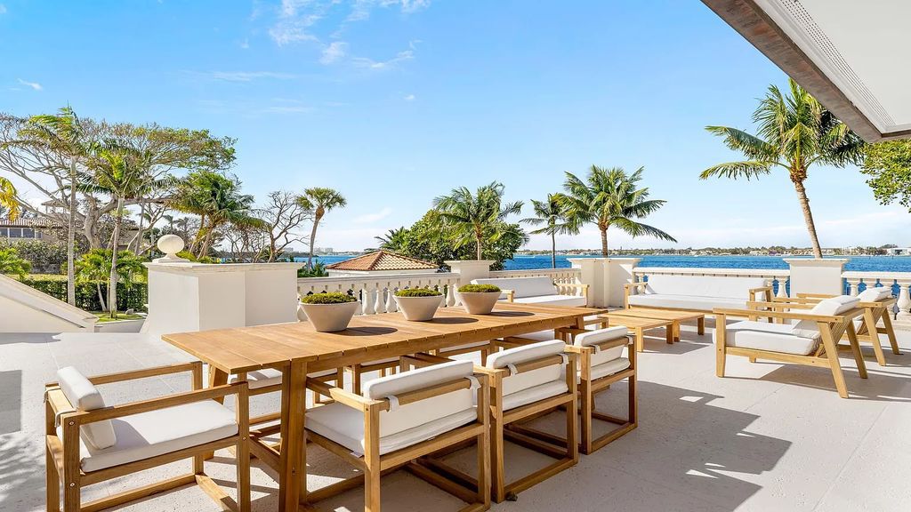 $26 Million Ocean-to-Intracoastal Estate with Private Beach House in Manalapan