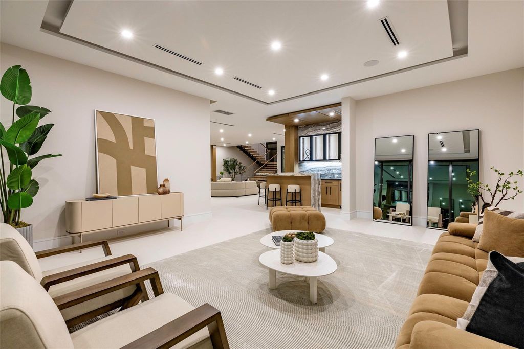 $6.5 Million New Construction Estate in Fort Lauderdale with 90-Foot Dock