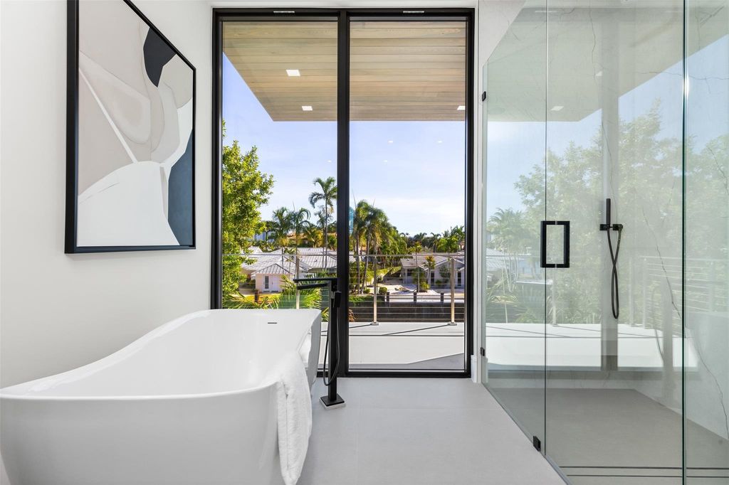 $6.5 Million New Construction Estate in Fort Lauderdale with 90-Foot Dock