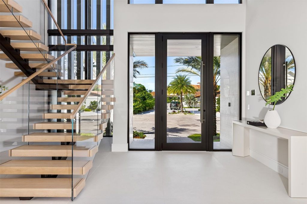 $6.5 Million New Construction Estate in Fort Lauderdale with 90-Foot Dock