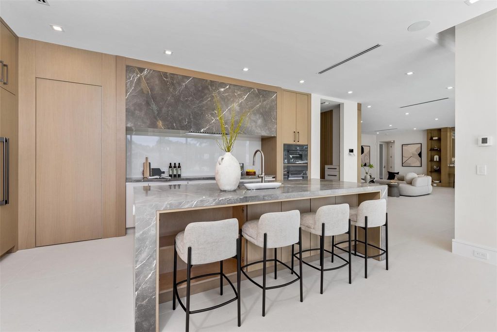 $6.5 Million New Construction Estate in Fort Lauderdale with 90-Foot Dock