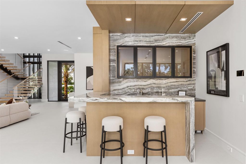 $6.5 Million New Construction Estate in Fort Lauderdale with 90-Foot Dock