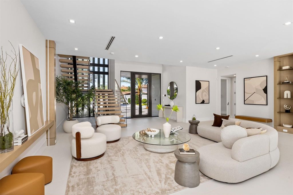 $6.5 Million New Construction Estate in Fort Lauderdale with 90-Foot Dock