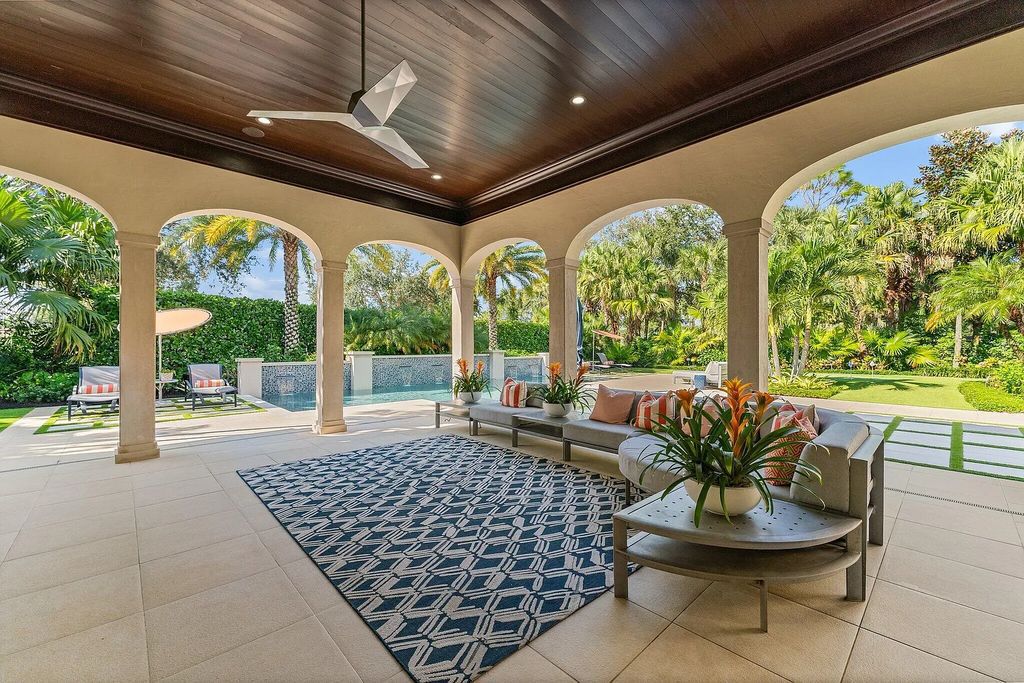 $6.9 Million Exquisite Luxury Estate with Pool and Home Theatre in Mirasol, Palm Beach Gardens