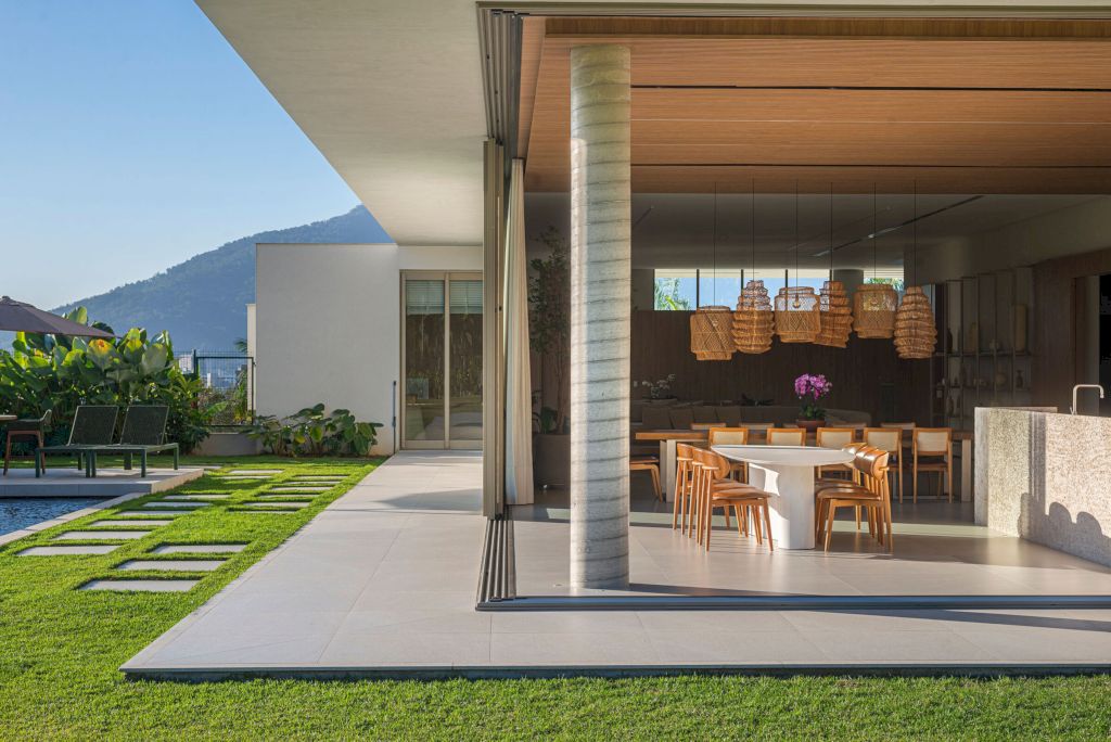 AM House with Atlantic Forest Serenity by PJV Arquitetura