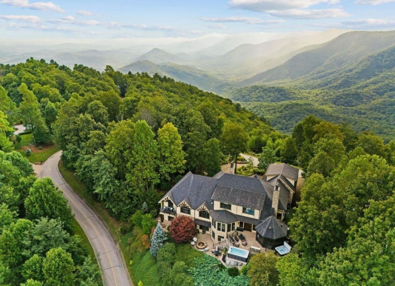 Beautiful Estate Home with Unmatched Views of White Oak, Hogback, and Table Rock Mountains in South Carolina, Asking $4,475,000