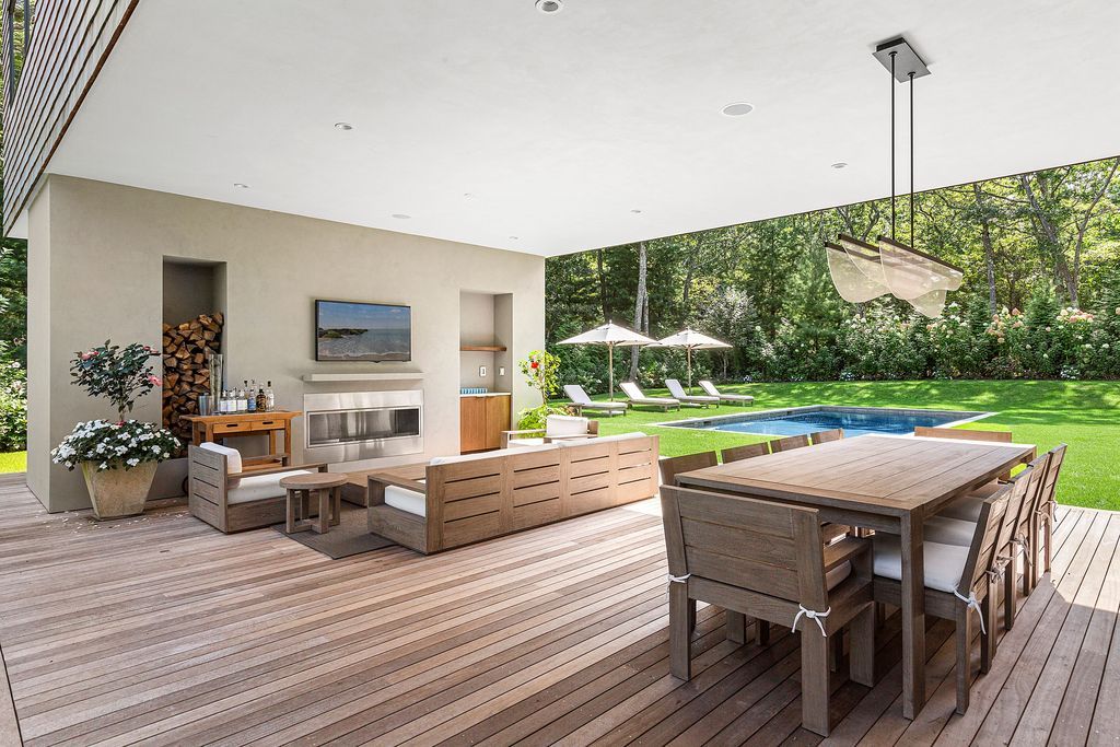 Contemporary New York Residence Featuring Warm Interiors and Modern Finishes Listed for 5.5 Million 4