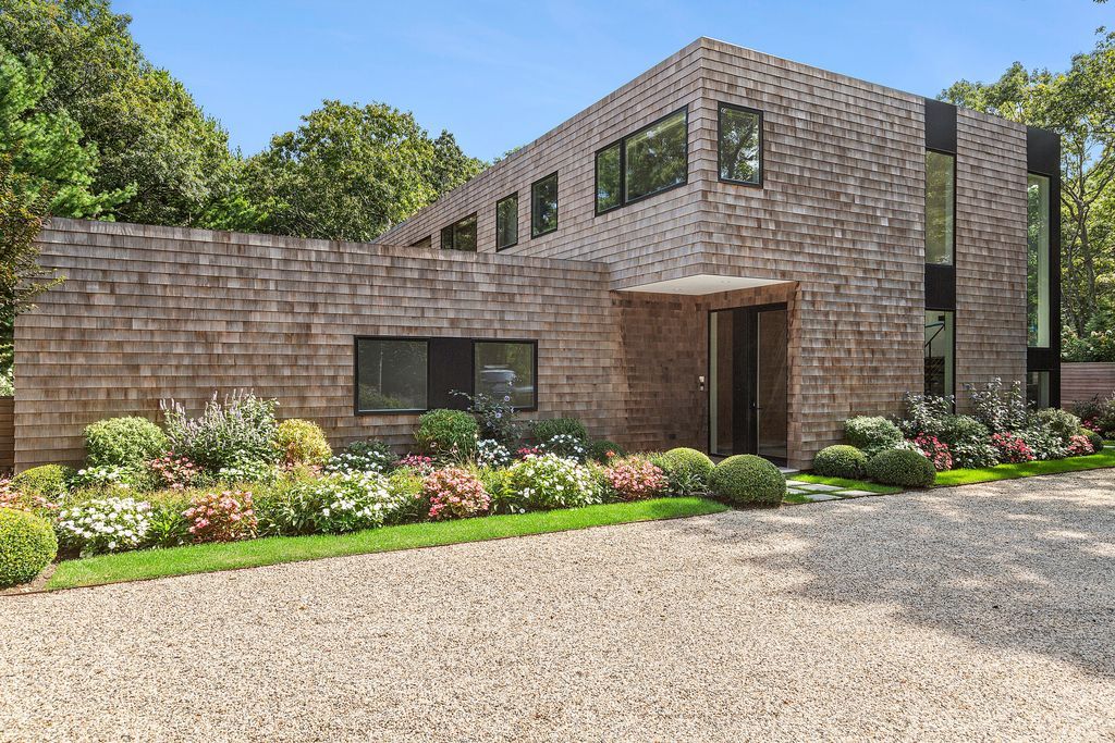 Contemporary New York Residence Featuring Warm Interiors and Modern Finishes Listed for 5.5 Million 8