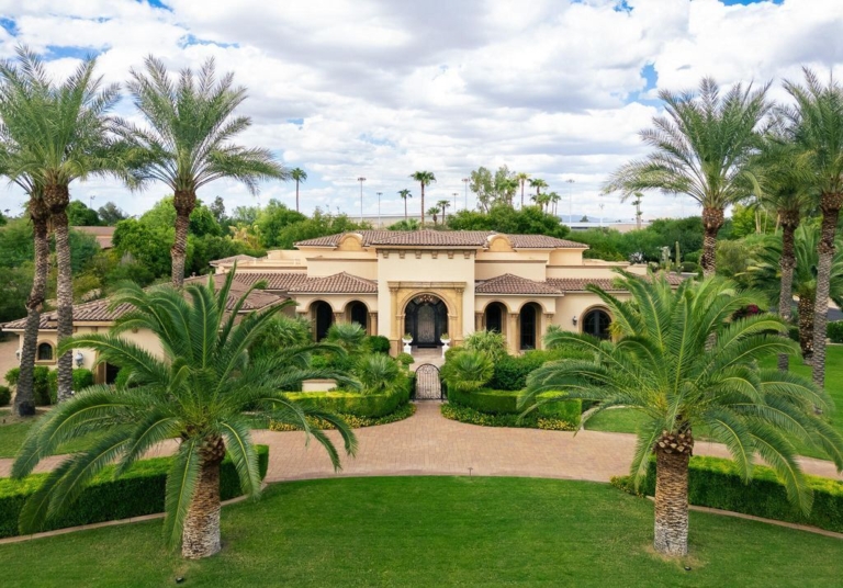 Elegant and Sophisticated Private Arizona Estate Now Available for $6.8 Million