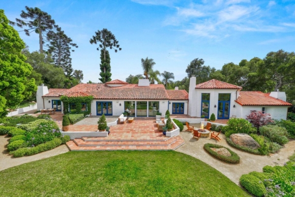 Exquisite Mediterranean Villa in California, Complete with Spanish Courtyard and Lush Gardens, Priced at $8.9 Million