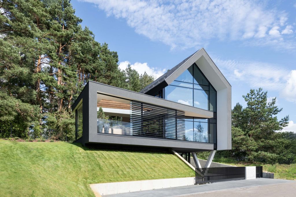 Forest Terrace House, a Modern Retreat by ArchLAB Studio