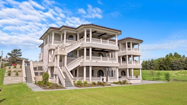 Inviting and Luxurious: Custom-Built Estate in Illinois with Timeless Architectural Details, Listed for $6.199,999