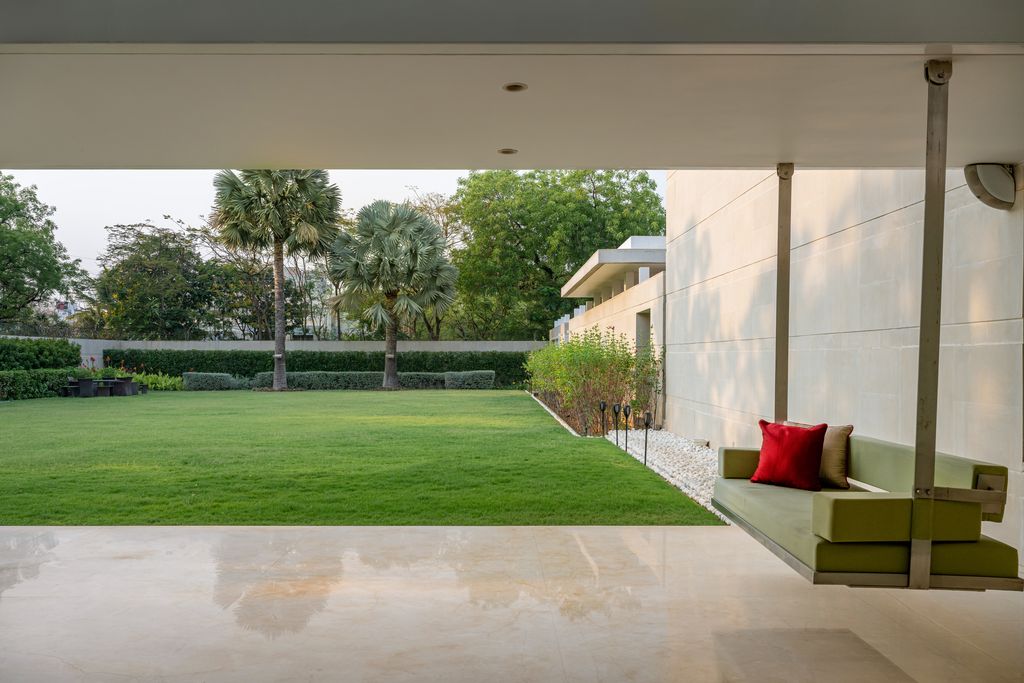 Lakhani Villa, Tranquil Modernism by INI Design Studio