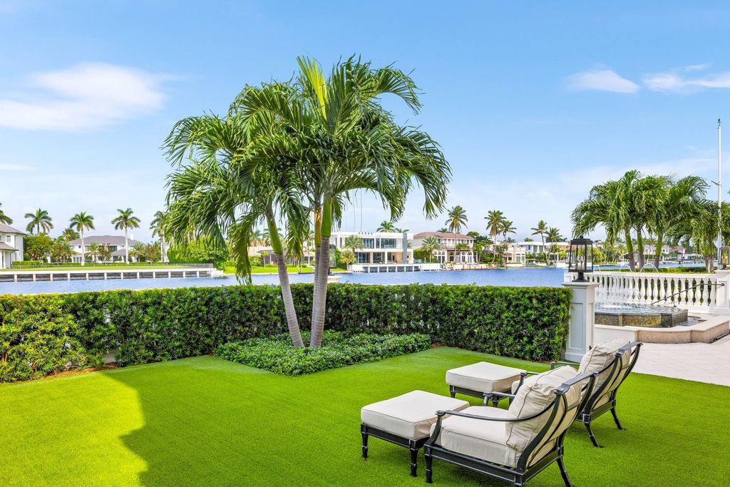 Luxurious $19.5 Million Waterfront Mansion with 200 Feet of Intracoastal Frontage in Boca Raton