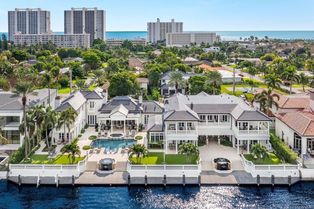 Luxurious $19.5 Million Waterfront Mansion with 200 Feet of Intracoastal Frontage in Boca Raton