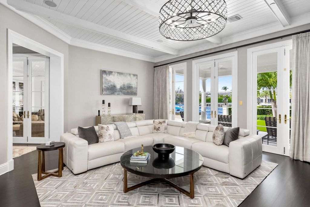 Luxurious $19.5 Million Waterfront Mansion with 200 Feet of Intracoastal Frontage in Boca Raton