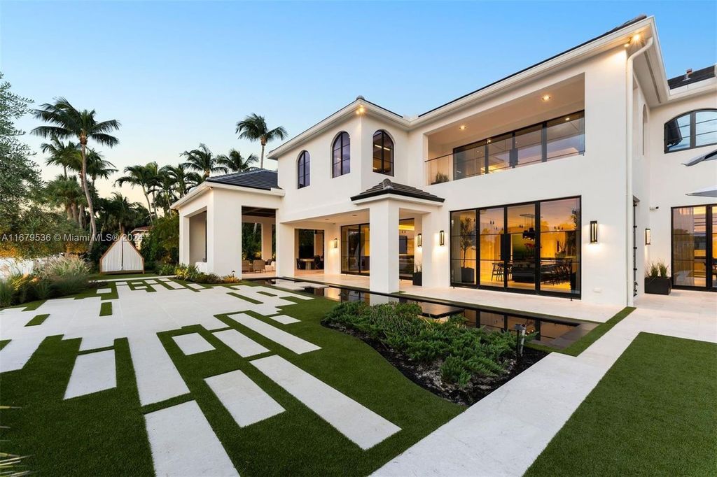 Stunning $32.5 Million Luxury Estate with 150 Feet of Intracoastal Waterway Frontage in Boca Raton