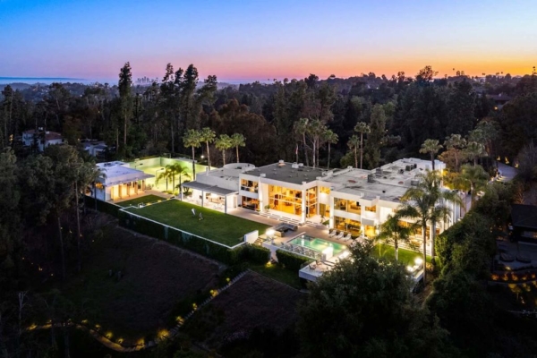 Stunning Estate Designed by Iconic Buff & Hensman in California, Listed at $25 Million