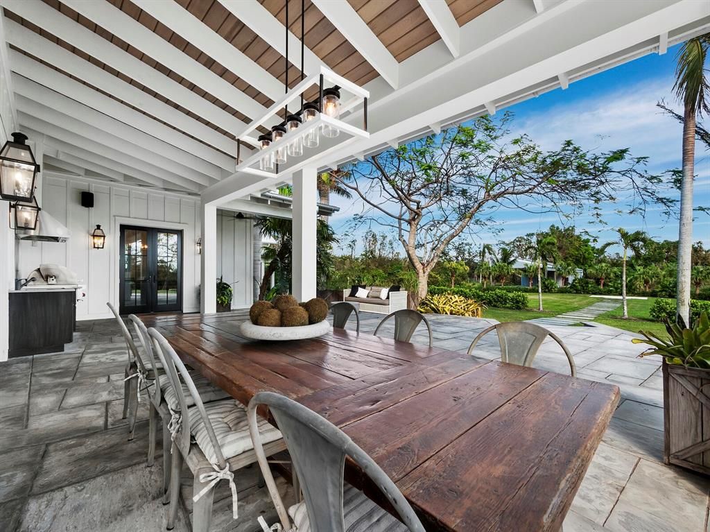 $16.5 Million Luxurious 12.5-Acre Waterfront Estate with Boutique Hotel Potential in Bradenton