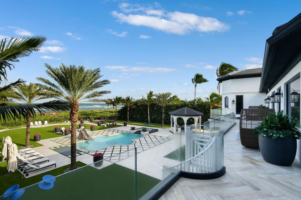 $32 Million Luxurious Oceanfront Estate Via del Mar with 140 Feet of Frontage in Sailfish Point, Stuart