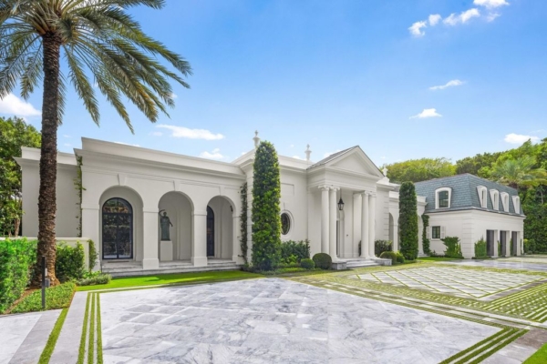 $49 Million One-of-a-Kind Estate on Palm Beach’s Prestigious Billionaires Row