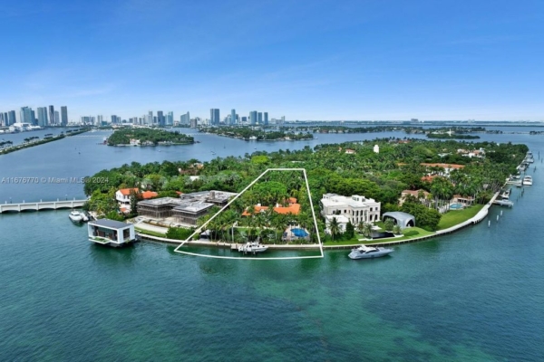 $54 Million Luxurious Waterfront Estate on Miami Beach’s Prestigious Star Island with Captivating Bay Views