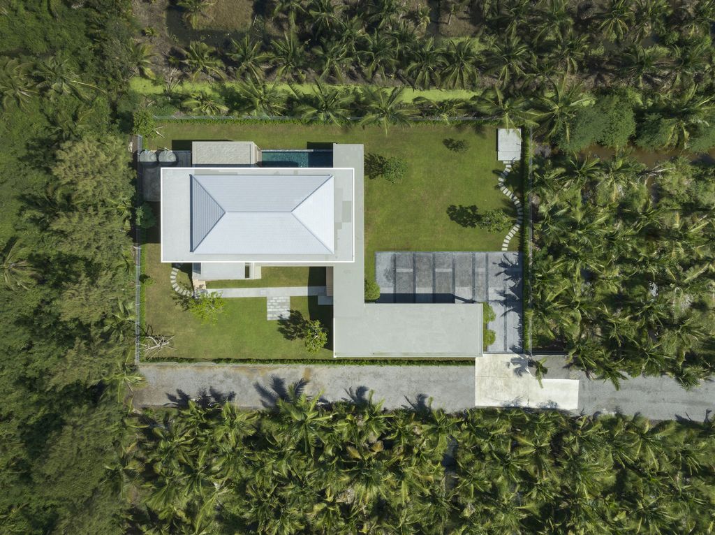 Baan Khun Yak House, Openness & Privacy by Dminusplusb