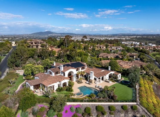 Elegant California Estate Offers Stunning Ocean and Mountain Panoramas at $9.5 Million