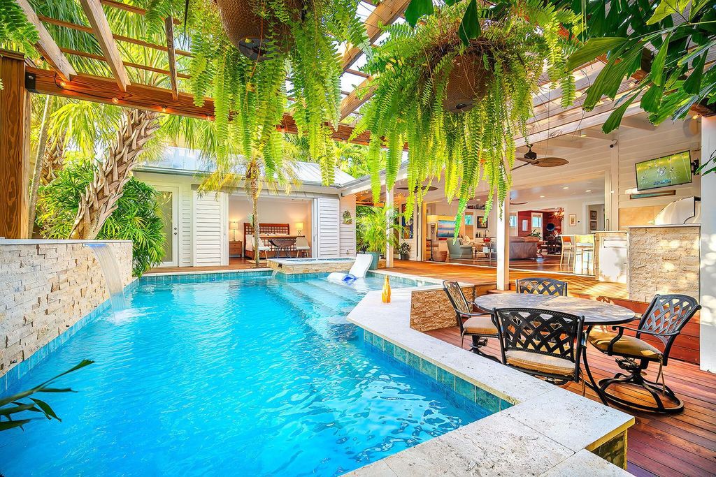 Exquisite $6.2 Million Historic Estate in Old Town Key West with Modern Luxury Amenities