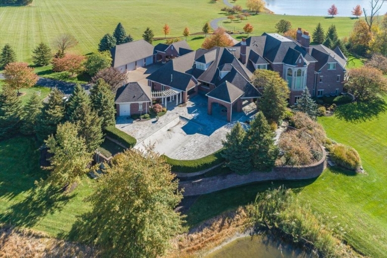 Exquisite Design, Unparalleled Quality: Indiana Estate by Pete McCullough, Priced at $3.8 Million