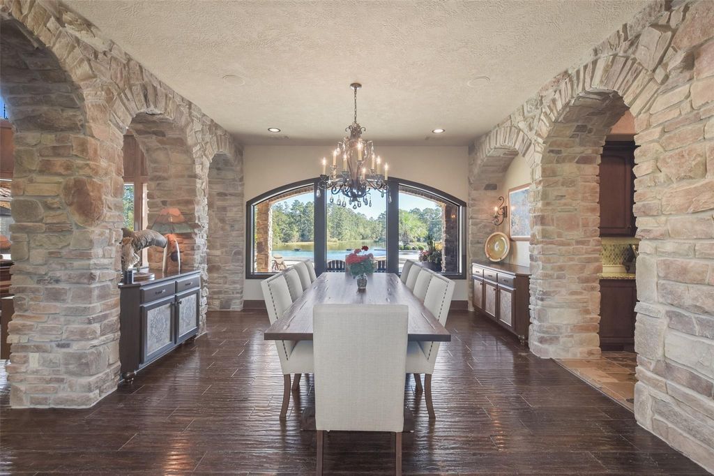Hansons Resort Expansive Mediterranean Estate with Tuscan Flair in Texas Listed for 6.45 Million 11