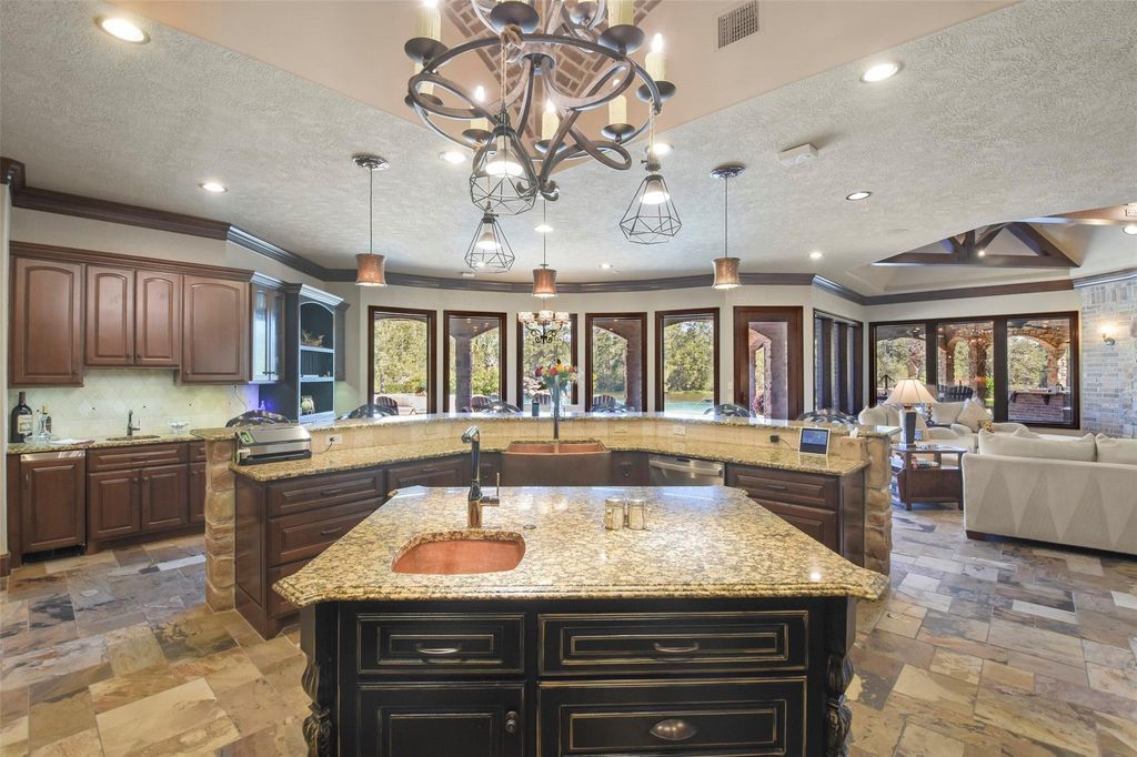 Hansons Resort Expansive Mediterranean Estate with Tuscan Flair in Texas Listed for 6.45 Million 14