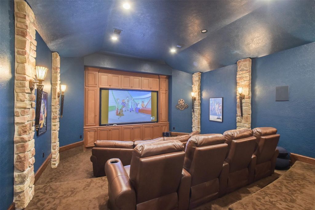 Hansons Resort Expansive Mediterranean Estate with Tuscan Flair in Texas Listed for 6.45 Million 20
