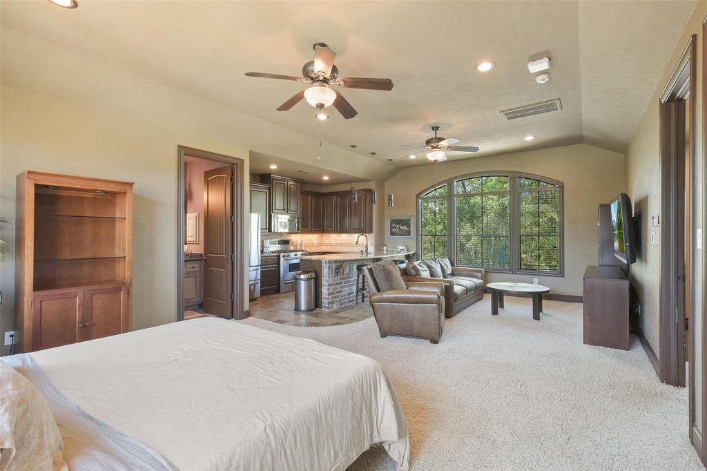 Hansons Resort Expansive Mediterranean Estate with Tuscan Flair in Texas Listed for 6.45 Million 34