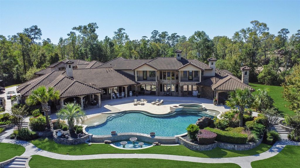 Hansons Resort Expansive Mediterranean Estate with Tuscan Flair in Texas Listed for 6.45 Million 36