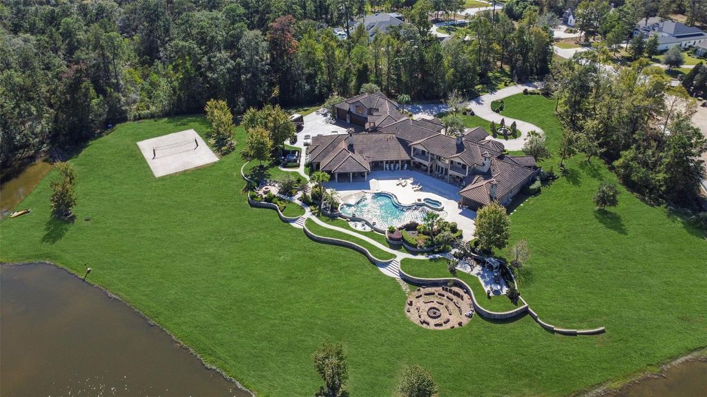 Hansons Resort Expansive Mediterranean Estate with Tuscan Flair in Texas Listed for 6.45 Million 5