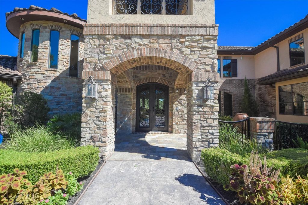 Hansons Resort Expansive Mediterranean Estate with Tuscan Flair in Texas Listed for 6.45 Million 8