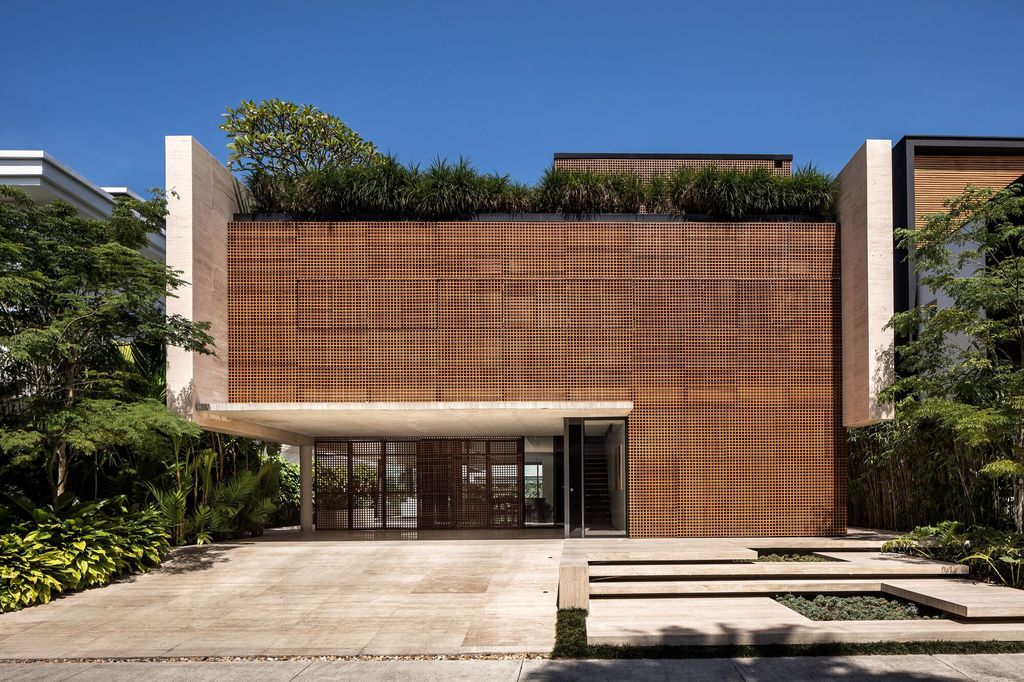 House of Facades, a retreat by Marcos Bertoldi Arquitetos