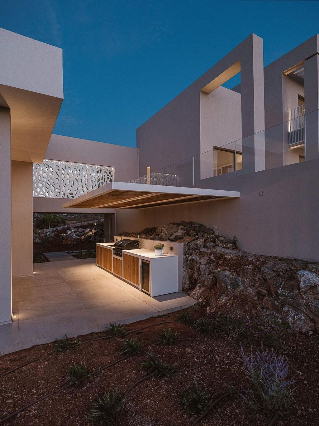 JK’s 4 Villa, Seamless Harmony in Greece by Dimiourgiki