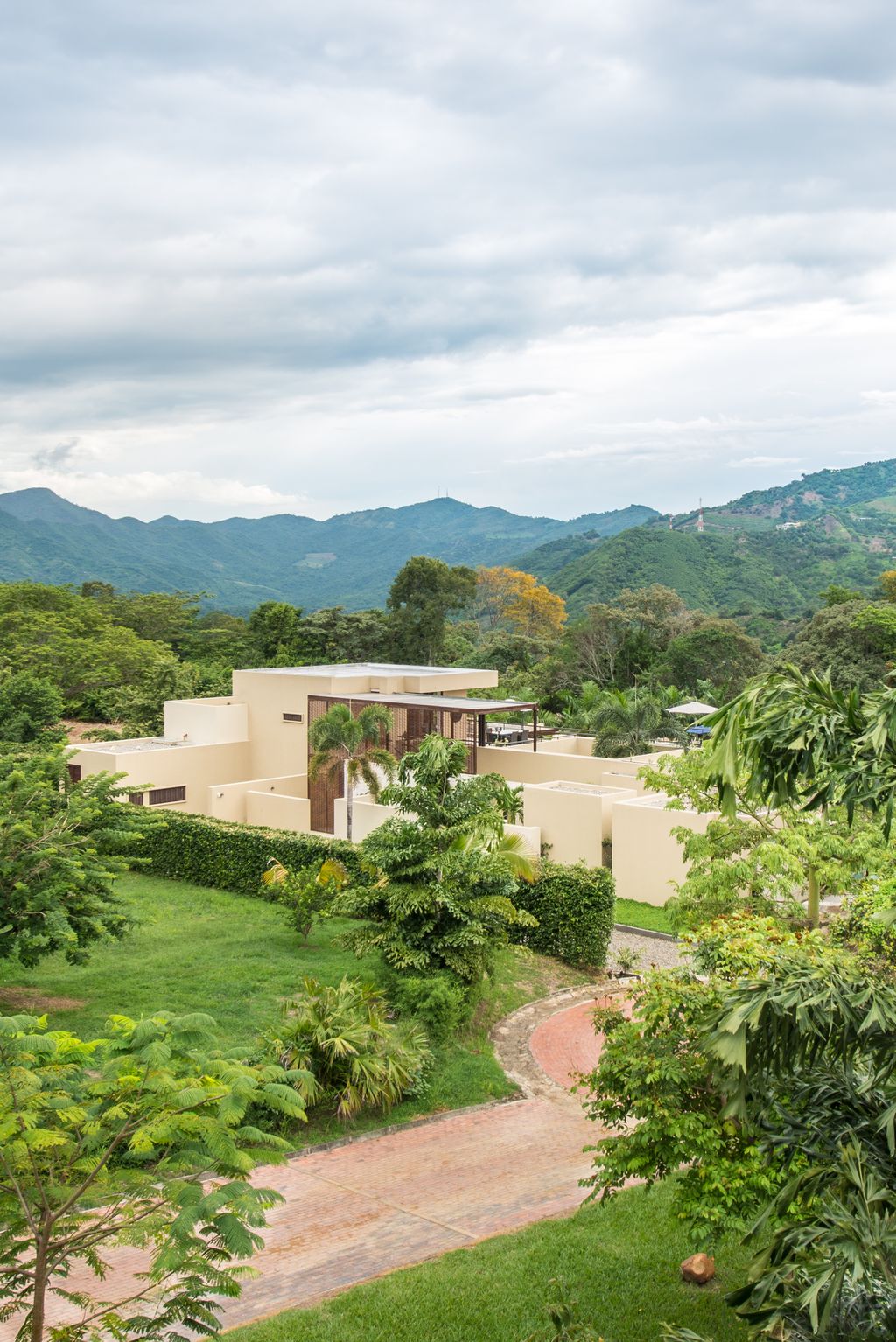 LOMA House by David Macias Arquitectura & Urbanismo